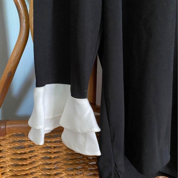New w/  Tag Karl Lagerfeld Long Sleeve Black Blouse w/ White Frilly Cuffs - Picture 3 of 7